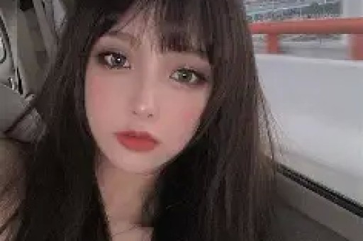 知名女网红翻车每天收入几万礼物却被曝光是AI生成的人物